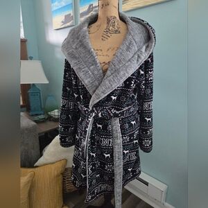 PINK Victoria's Secret Faire Isle Dog Plush Robe